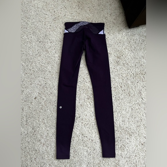 Lululemon Leggings - Picture 1 of 4